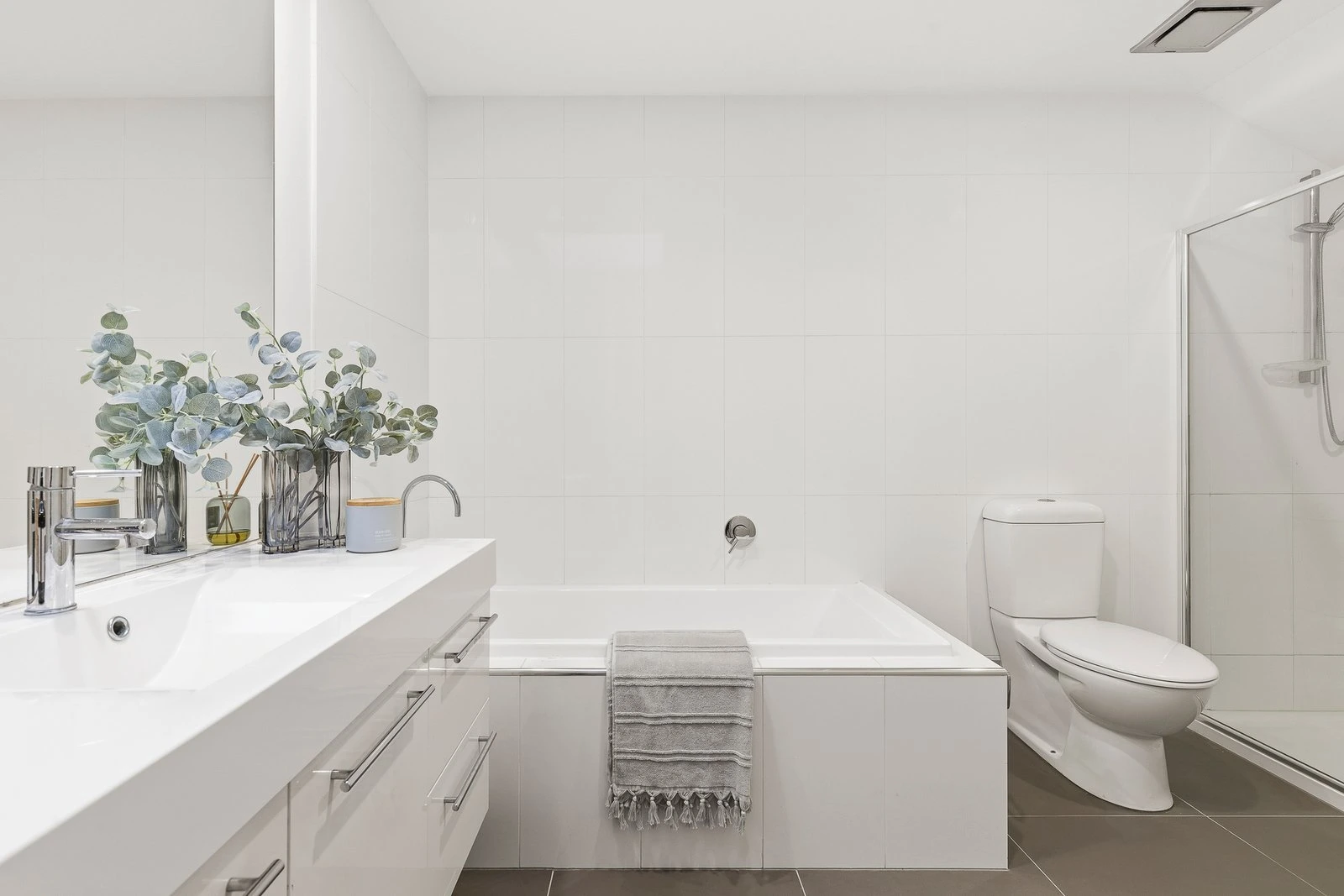 24 Lawes Street, Hawthorn, 3122