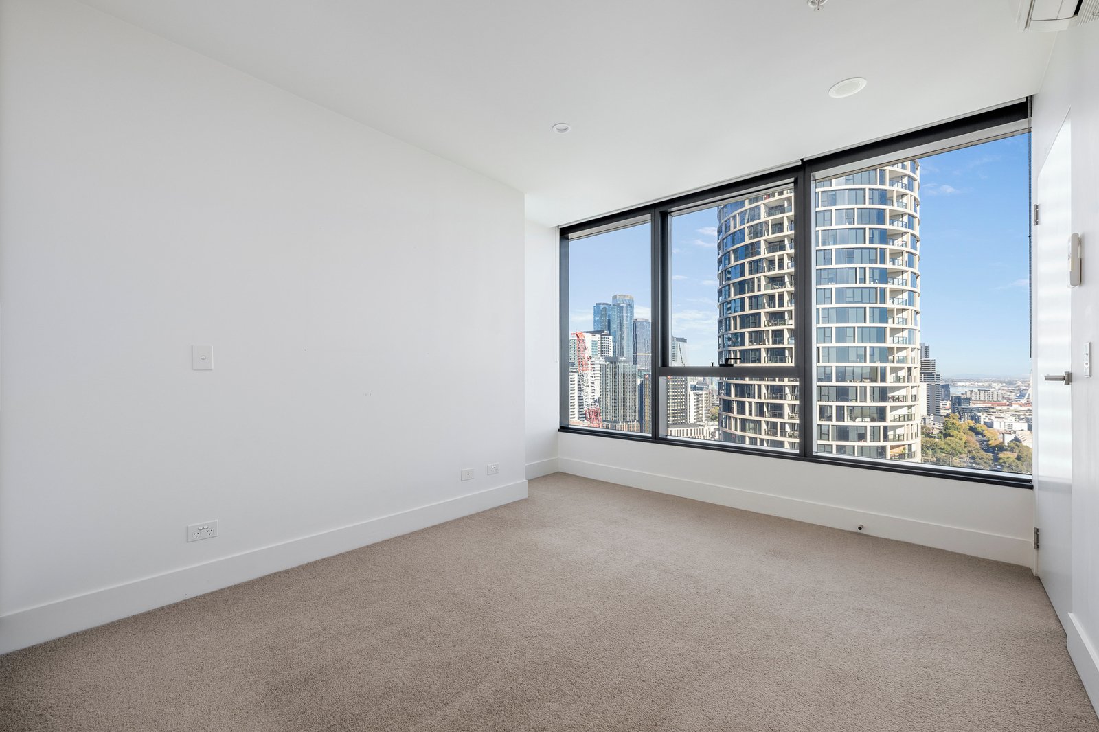 2403/500 Elizabeth Street, Melbourne, 3004