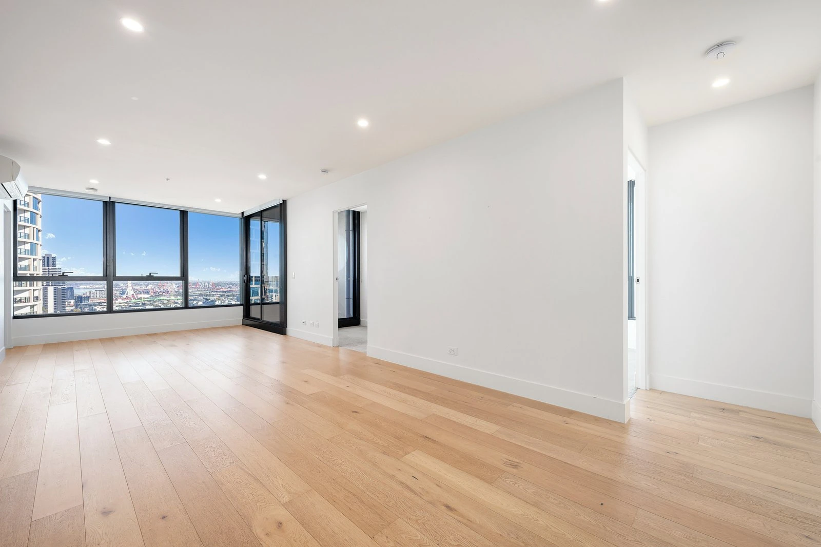 2403/500 Elizabeth Street, Melbourne, 3000