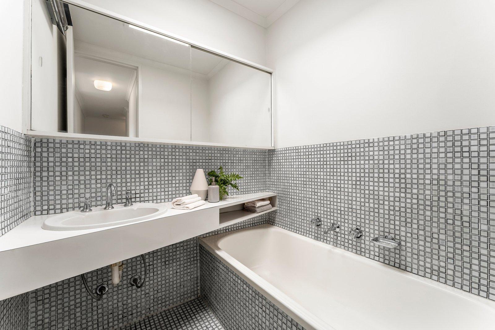 2/41 Aintree Road, Glen Iris, 3146