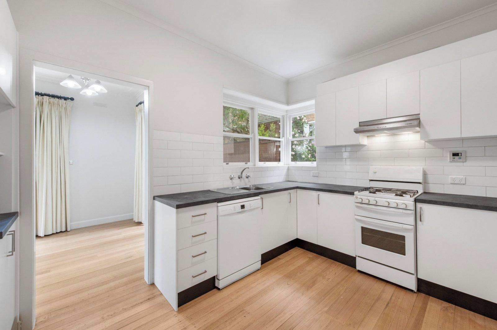 2/43 Coppin Grove, Hawthorn, 3122