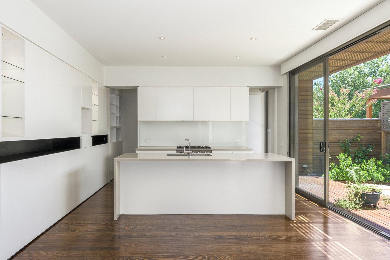 2/43 Faversham Road, Canterbury, 3126