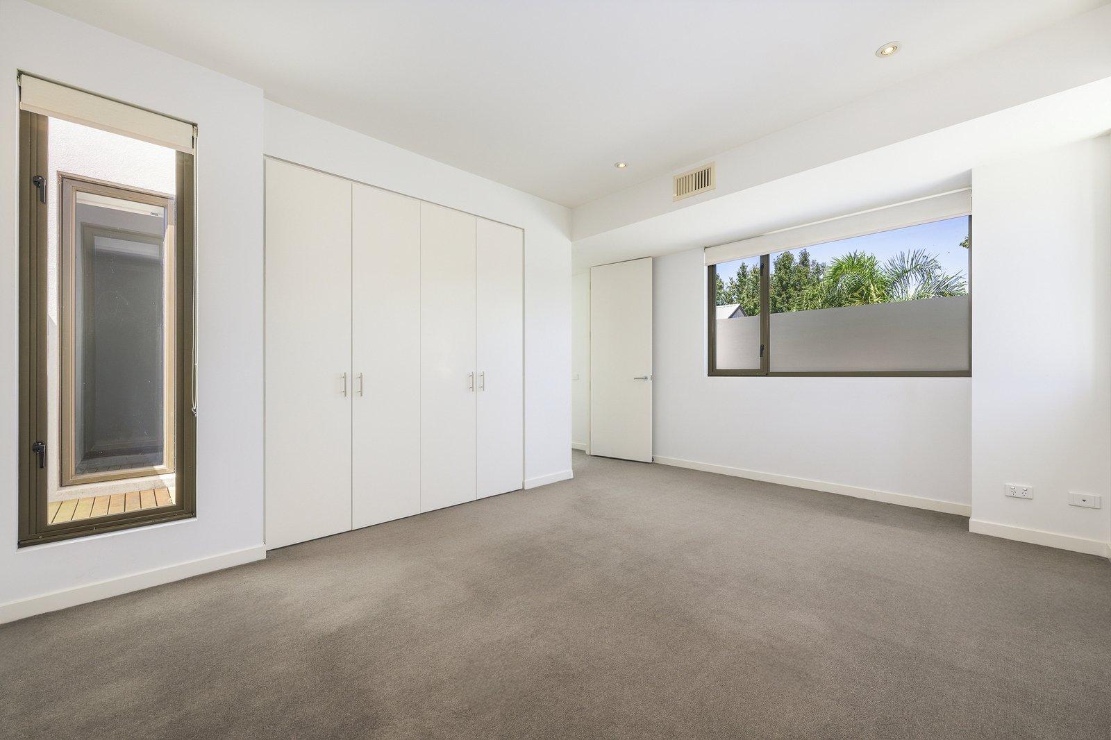 2/43 Faversham Road, Canterbury, 3126