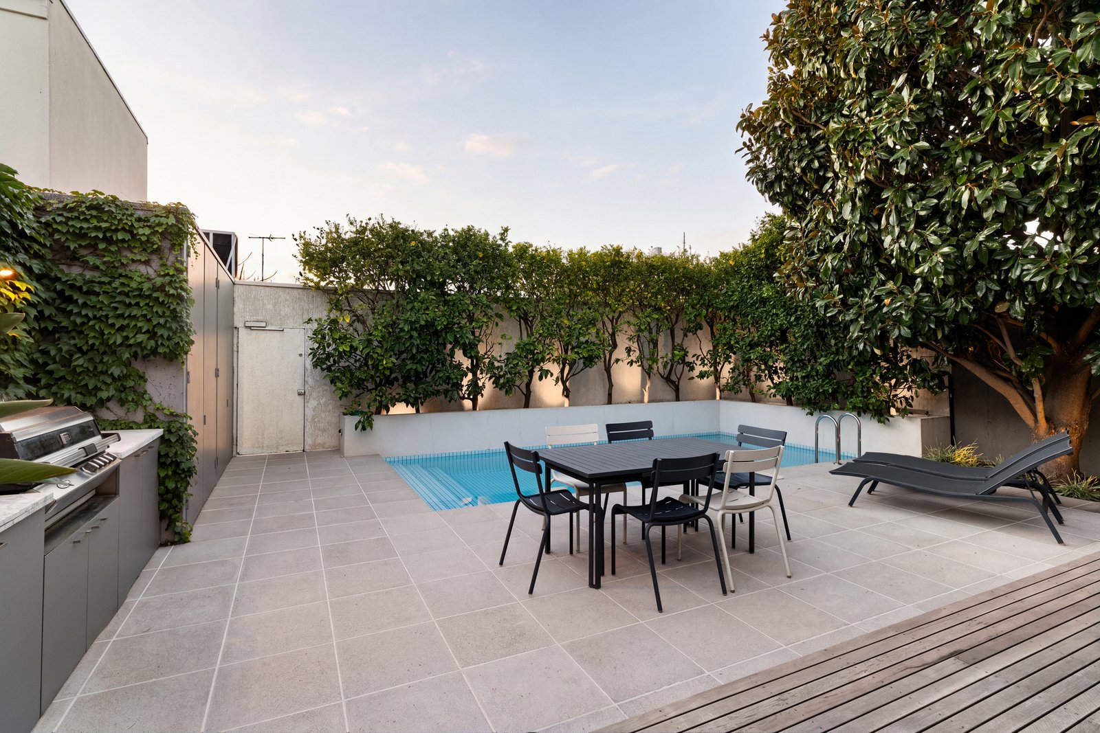 248 Bridport Street West, Albert Park, 3206