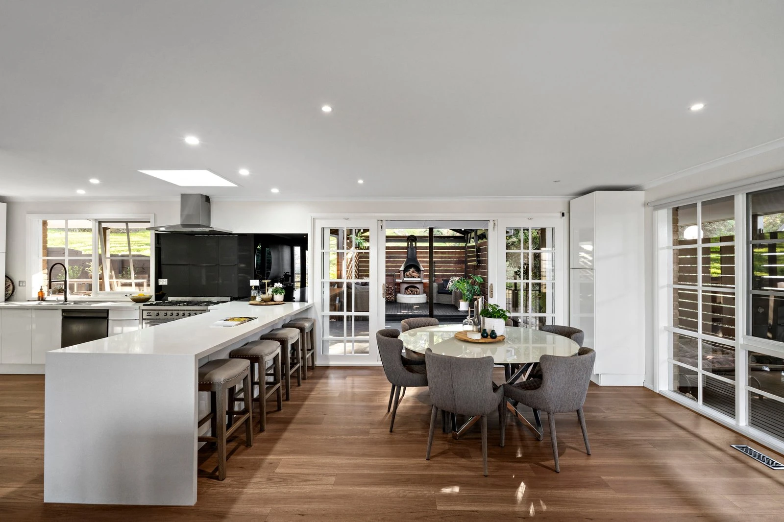 25-27 Eumeralla Grove, Mount Eliza, 3930