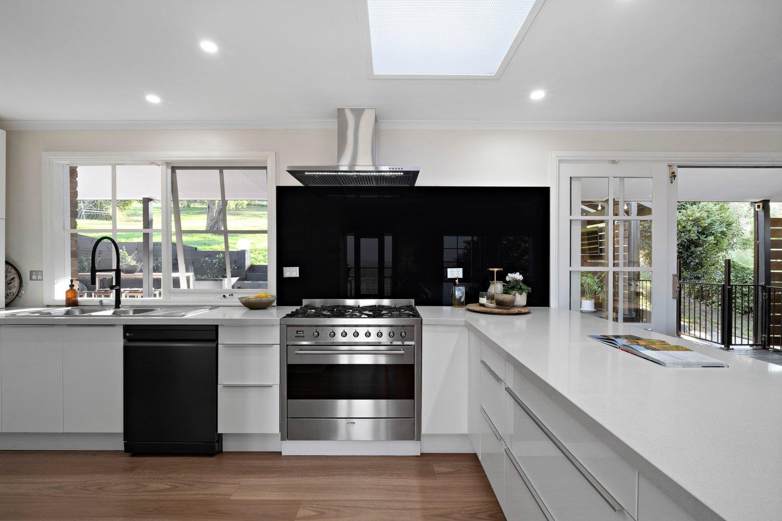 25-27 Eumeralla Grove, Mount Eliza, 3930