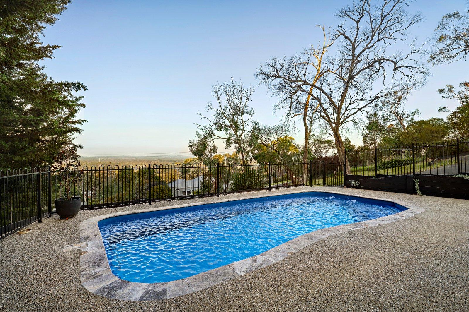 25-27 Eumeralla Grove, Mount Eliza, 3930