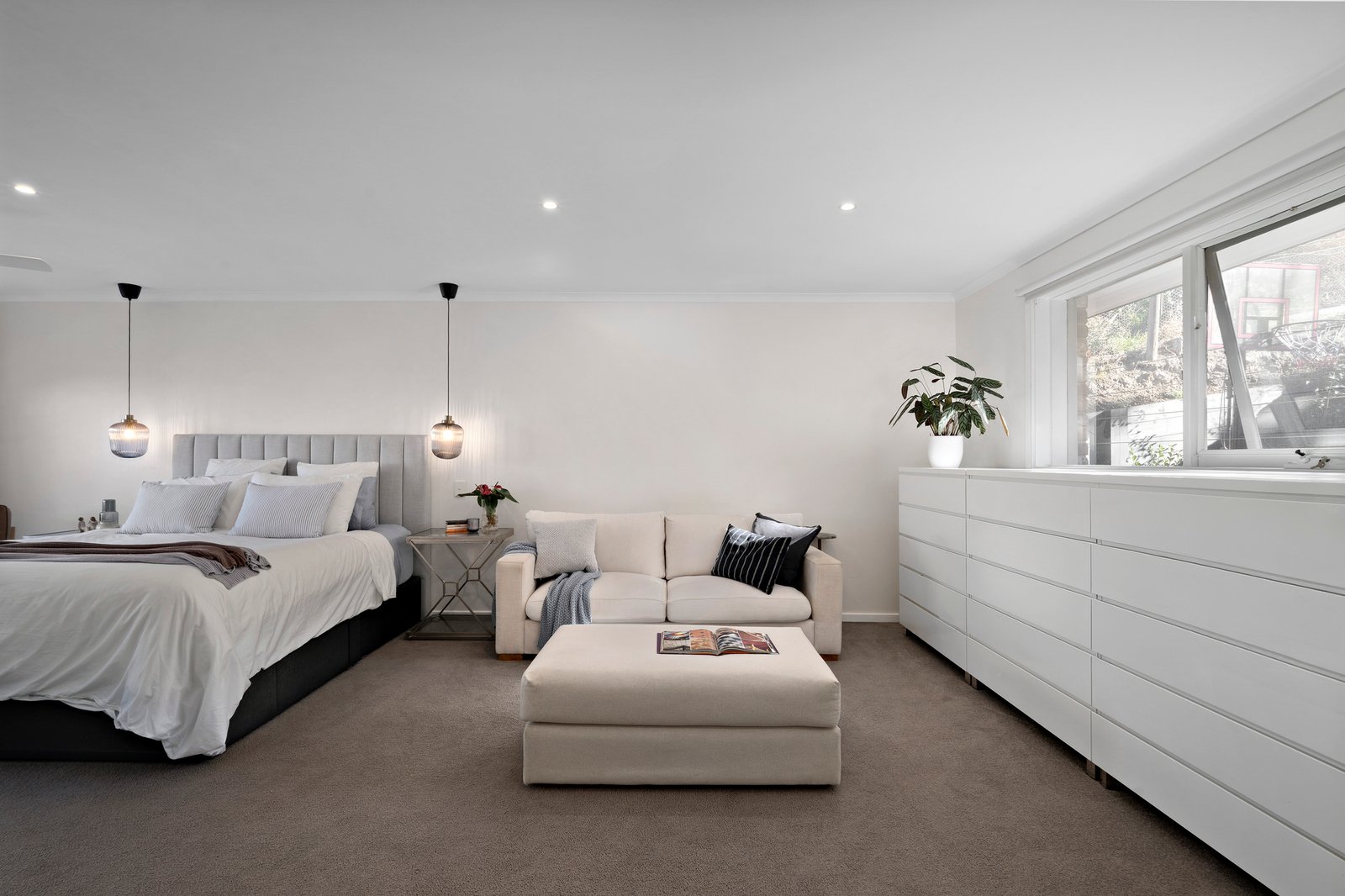 25-27 Eumeralla Grove, Mount Eliza, 3930