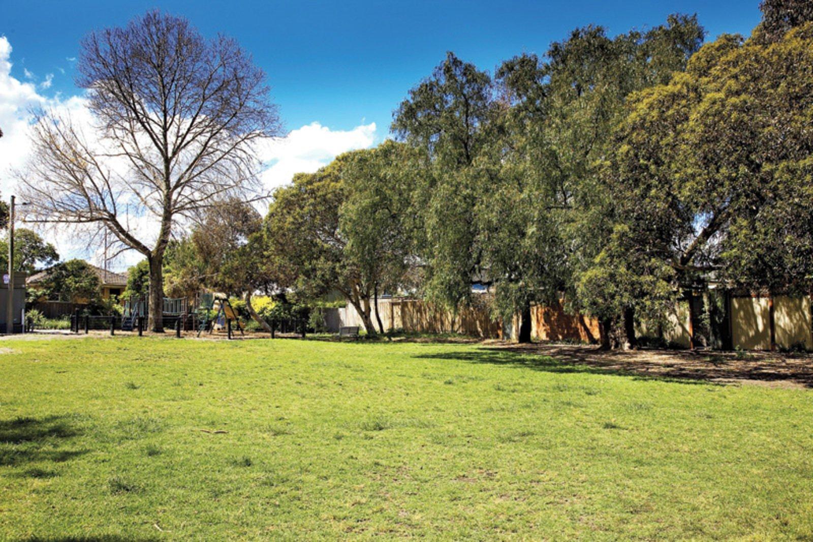 25 Cummins Grove, Malvern, 3144