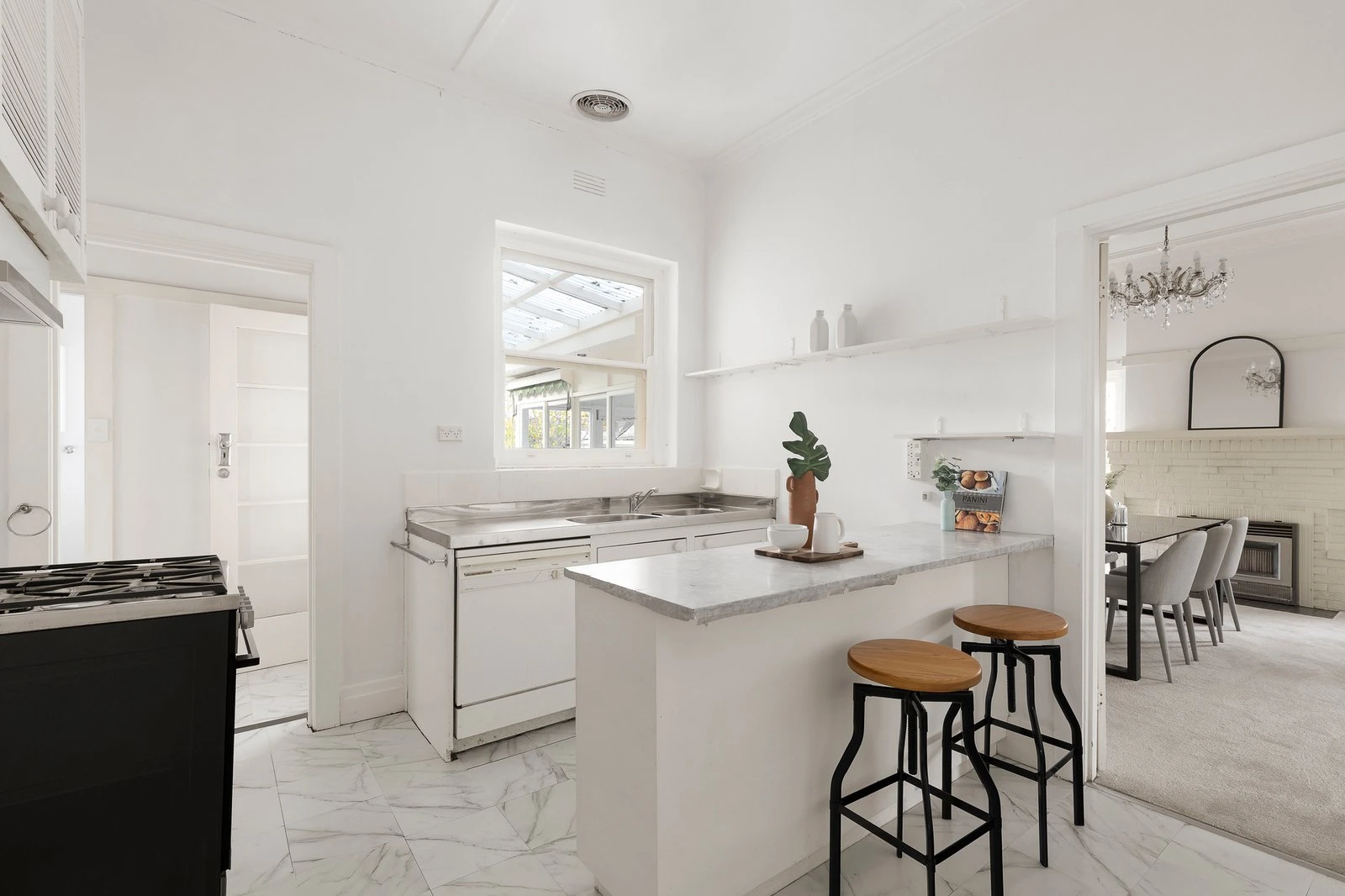 25 Finsbury Way, Camberwell, 3124