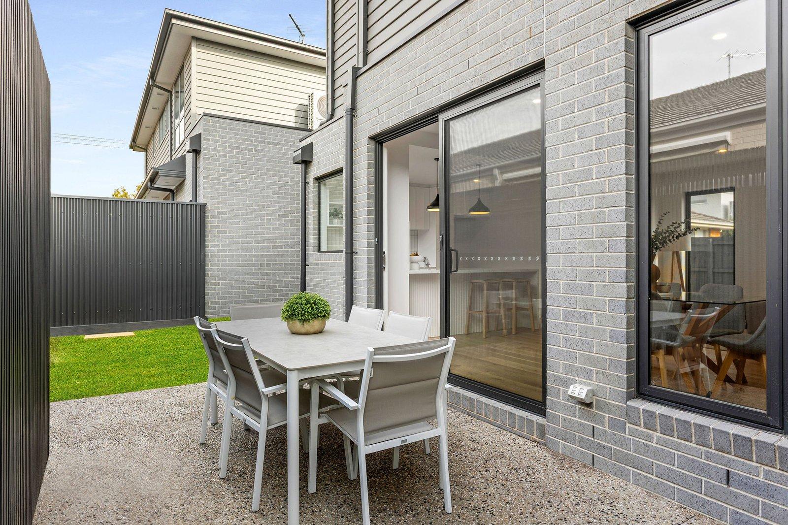 2/5 George Street, Mornington, 3931