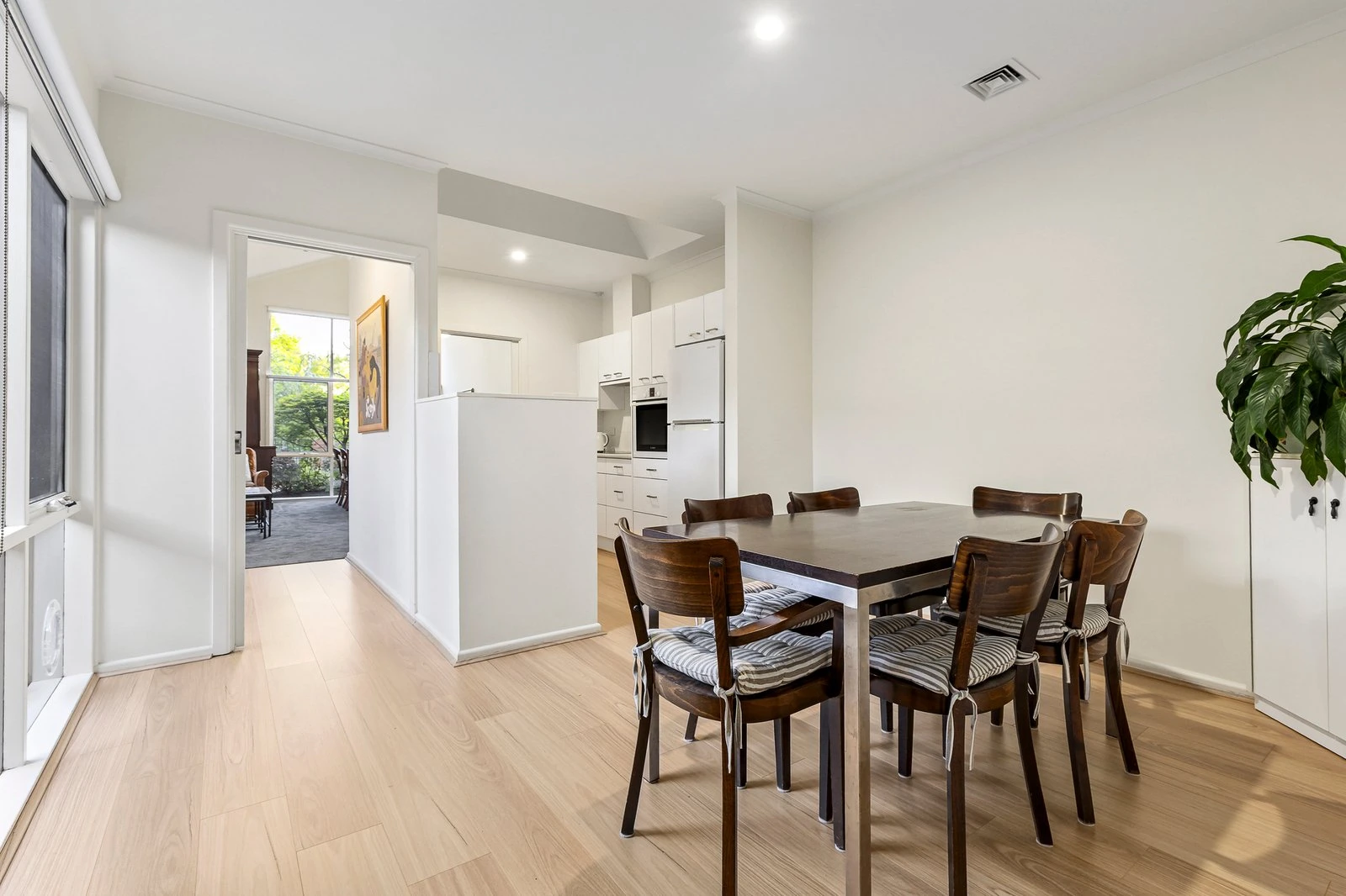 2/5 Leeds Street, Canterbury, 3126