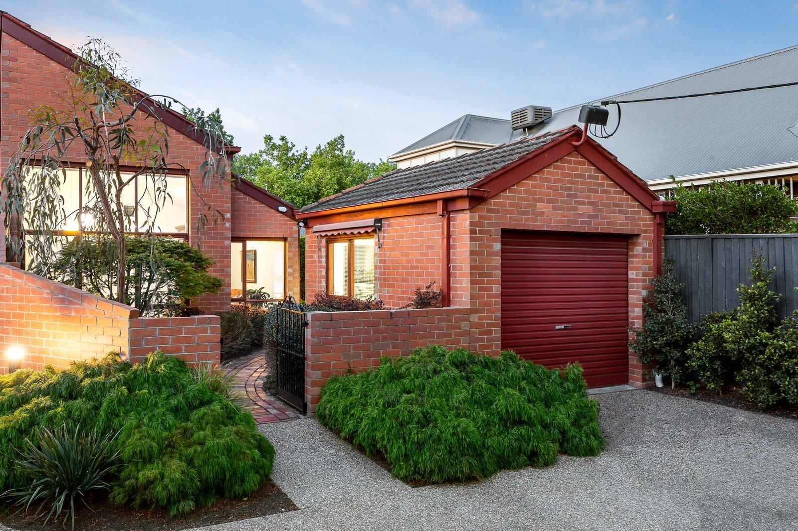 2/5 Leeds Street, Canterbury, 3126