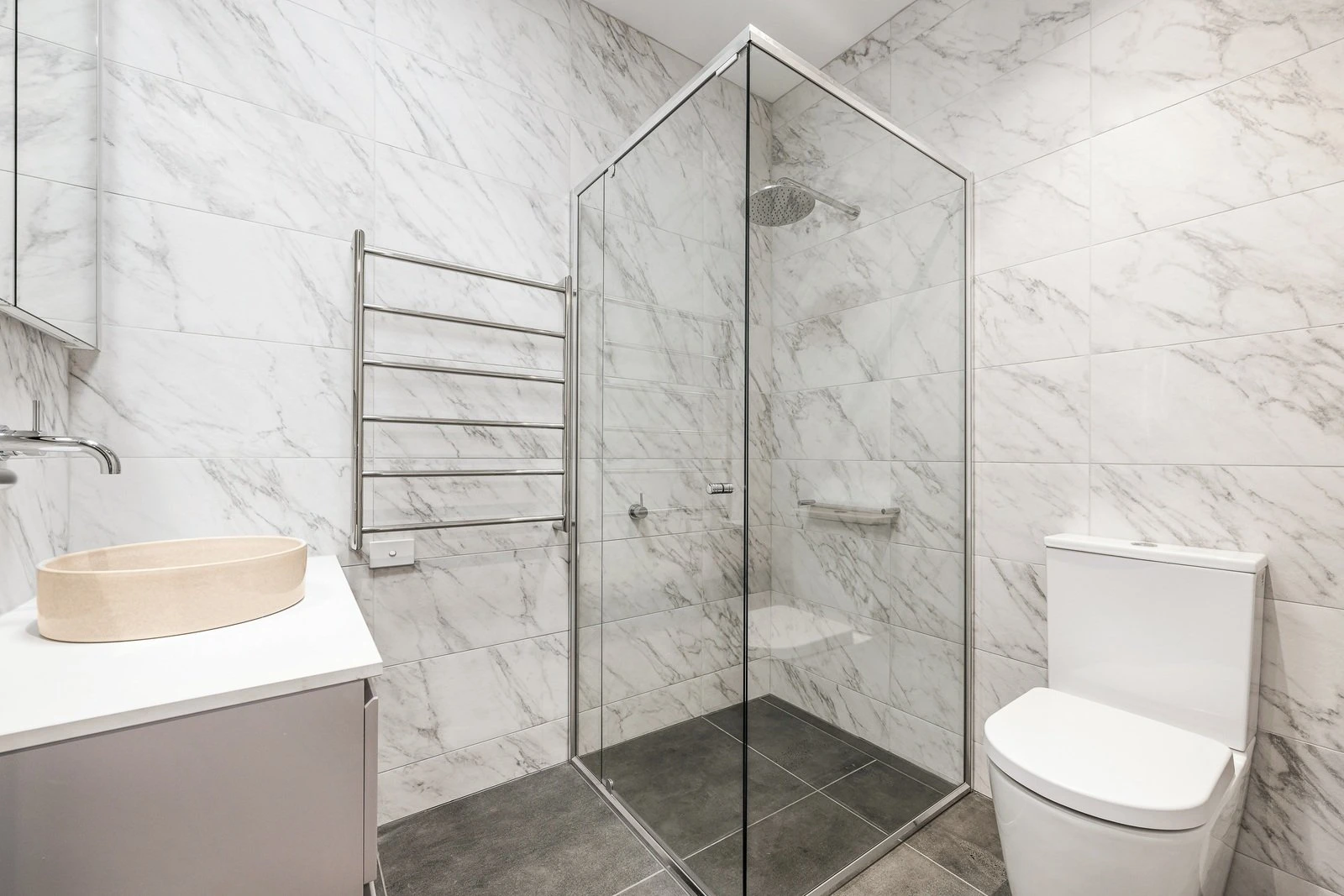 2/51 Barkers Road, Kew, 3101