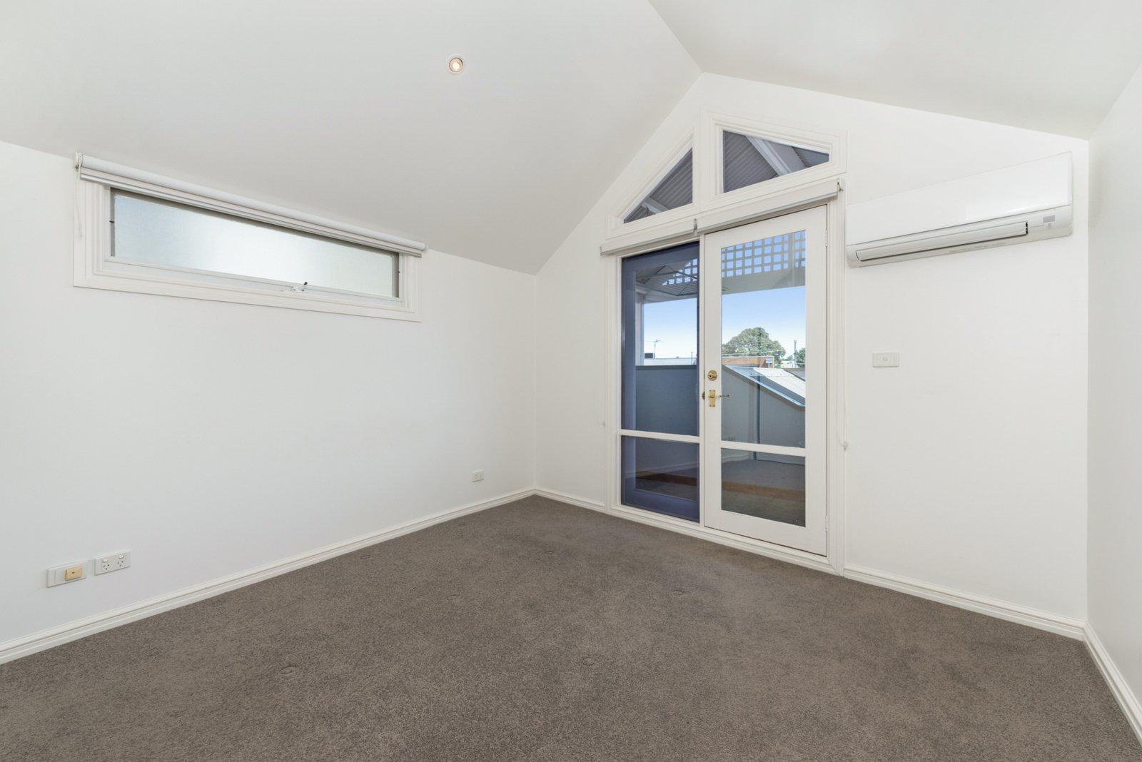 251 Esplanade East, Port Melbourne, 3207