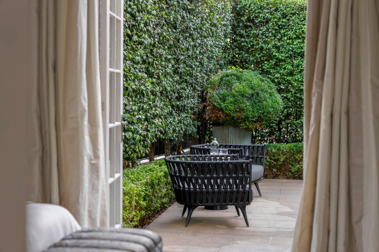 2/51 Mathoura Road, Toorak, 3142