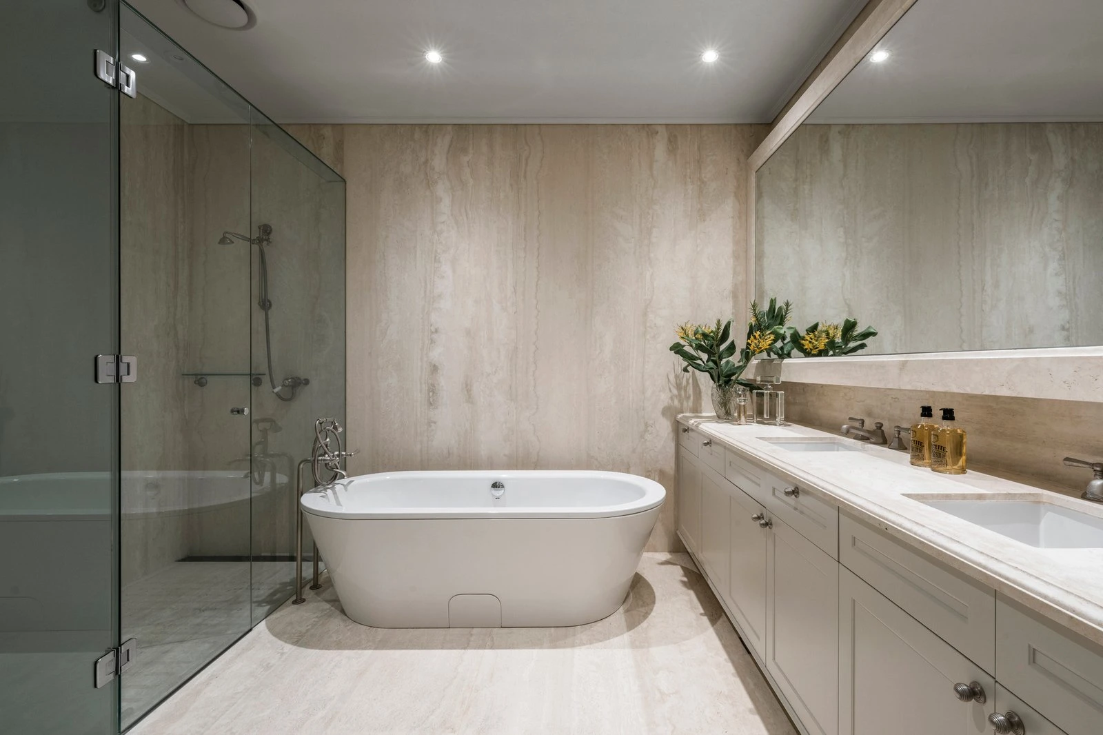 2/51 Mathoura Road, Toorak, 3142