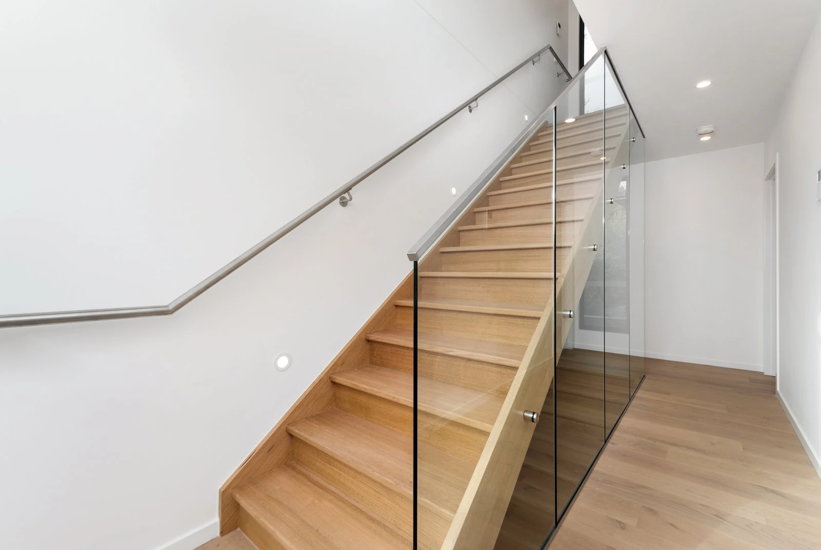 2/56 Larnook Street, Prahran, 3181