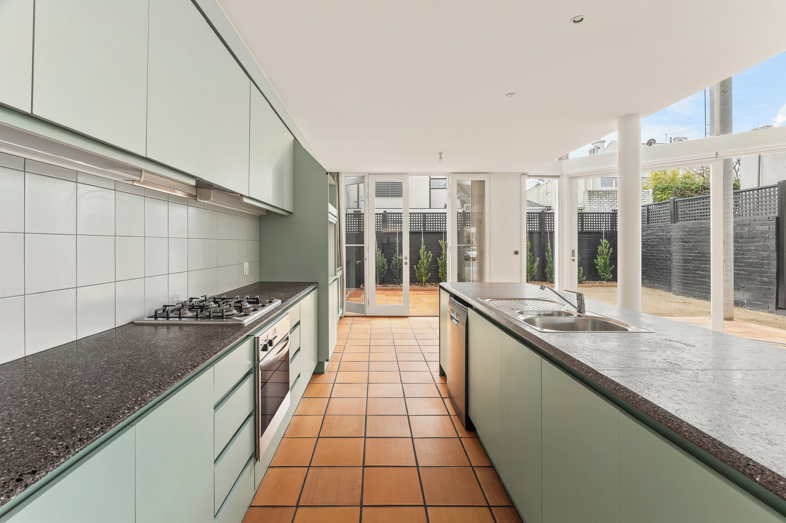 26 Dundas Place, Albert Park, 3206
