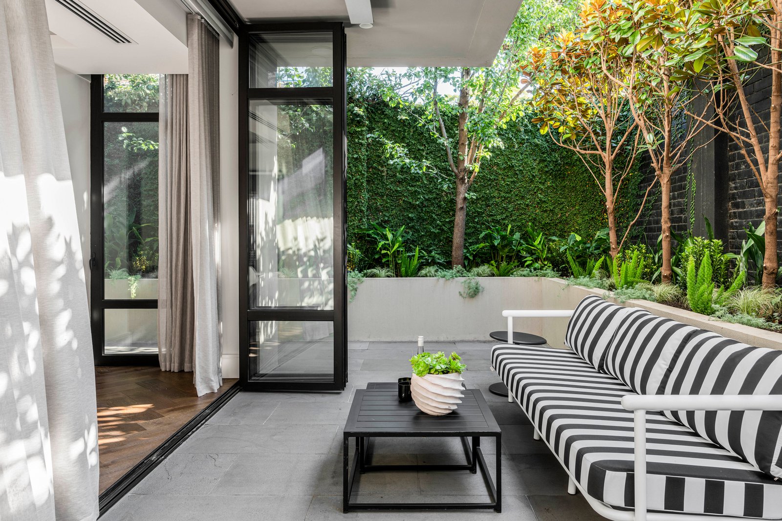 2/6 Lindsay Street, Brighton, 3186