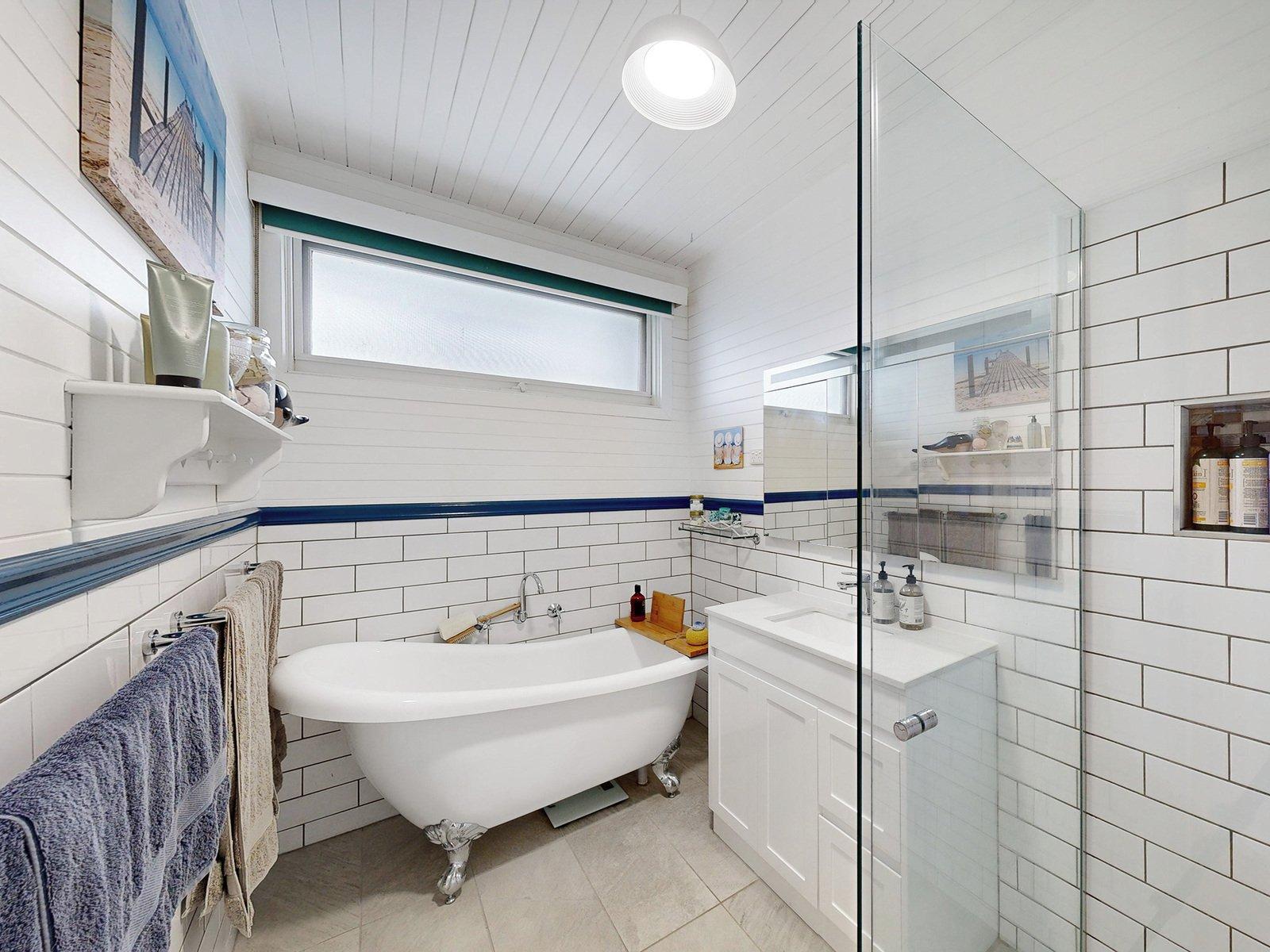 2/647 Esplanade, Mornington, 3931
