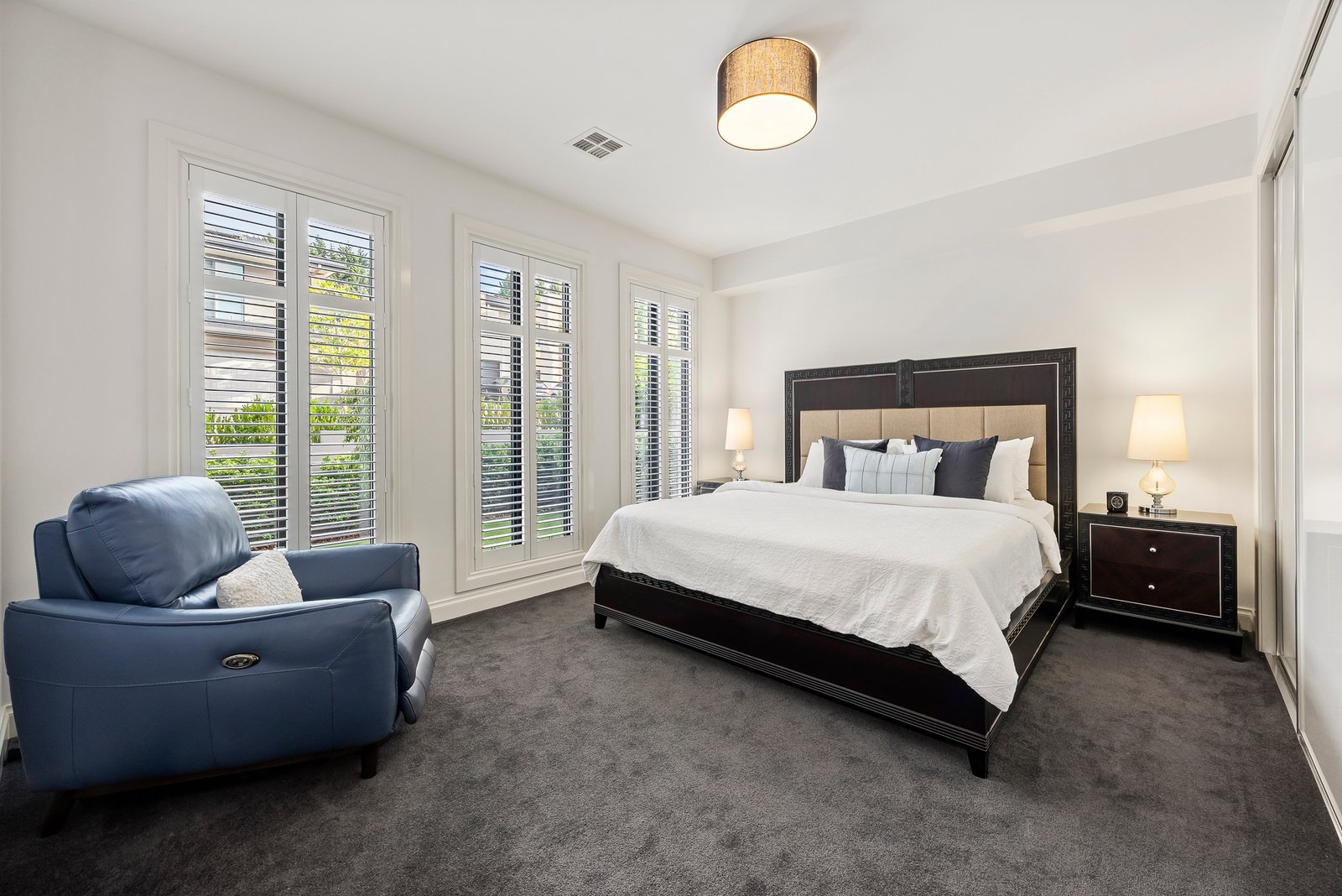27 Treevalley Drive, Doncaster East, 3109