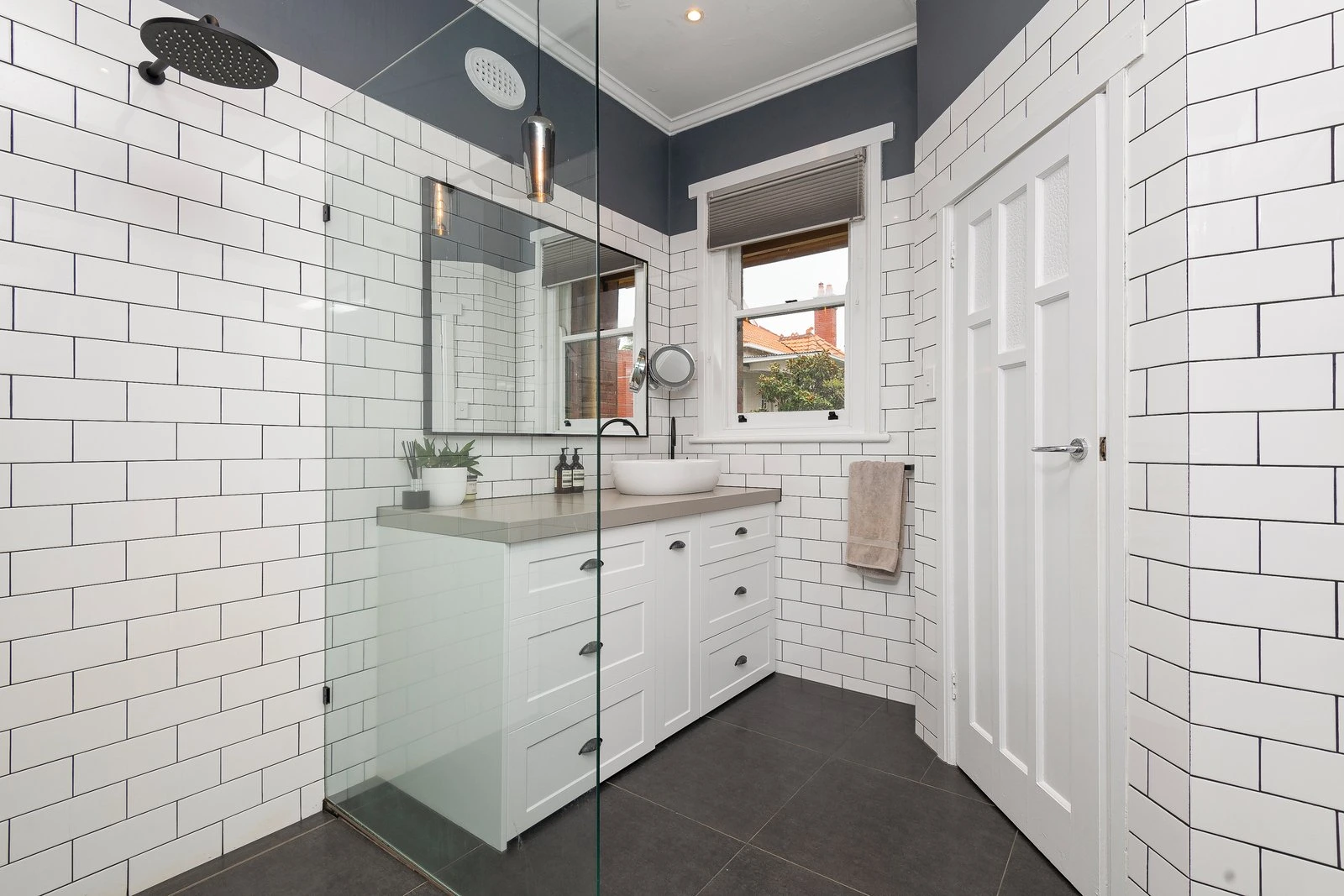 2/79 Barkly Street, St Kilda, 3182