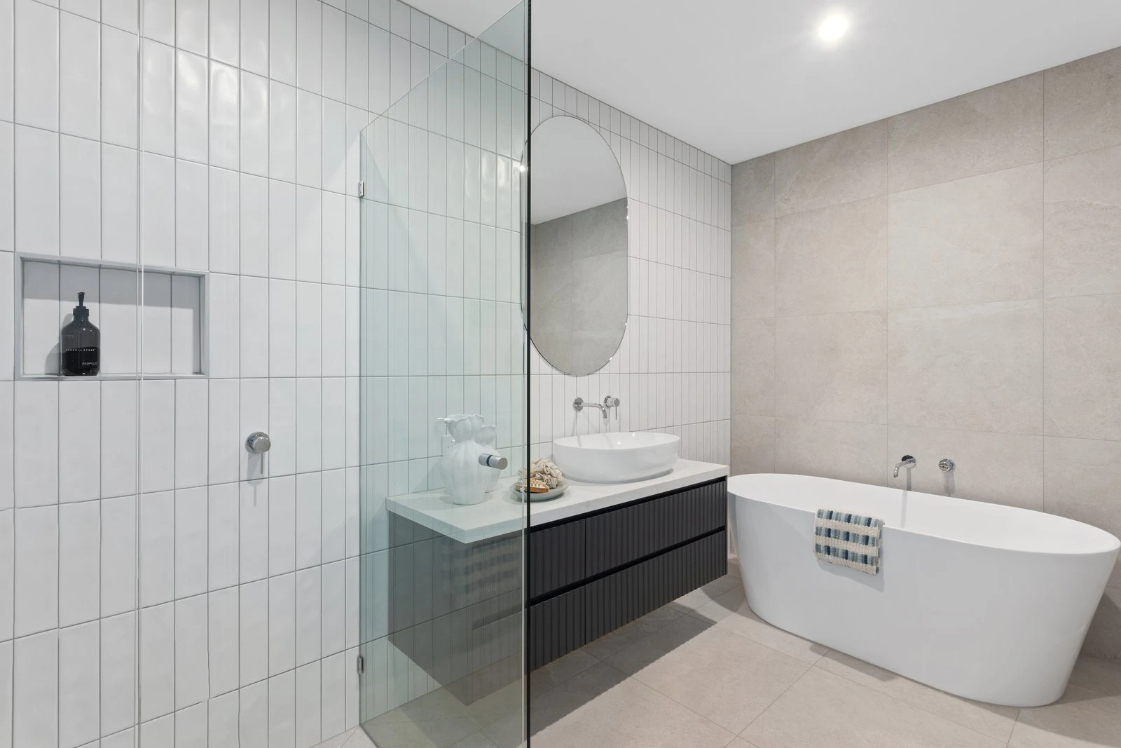 28 Carnoustie Grove, Mornington, 3931