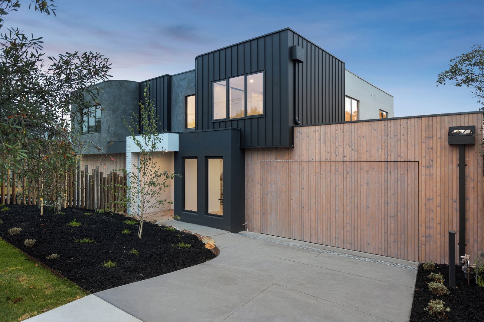 28 Carnoustie Grove, Mornington, 3931