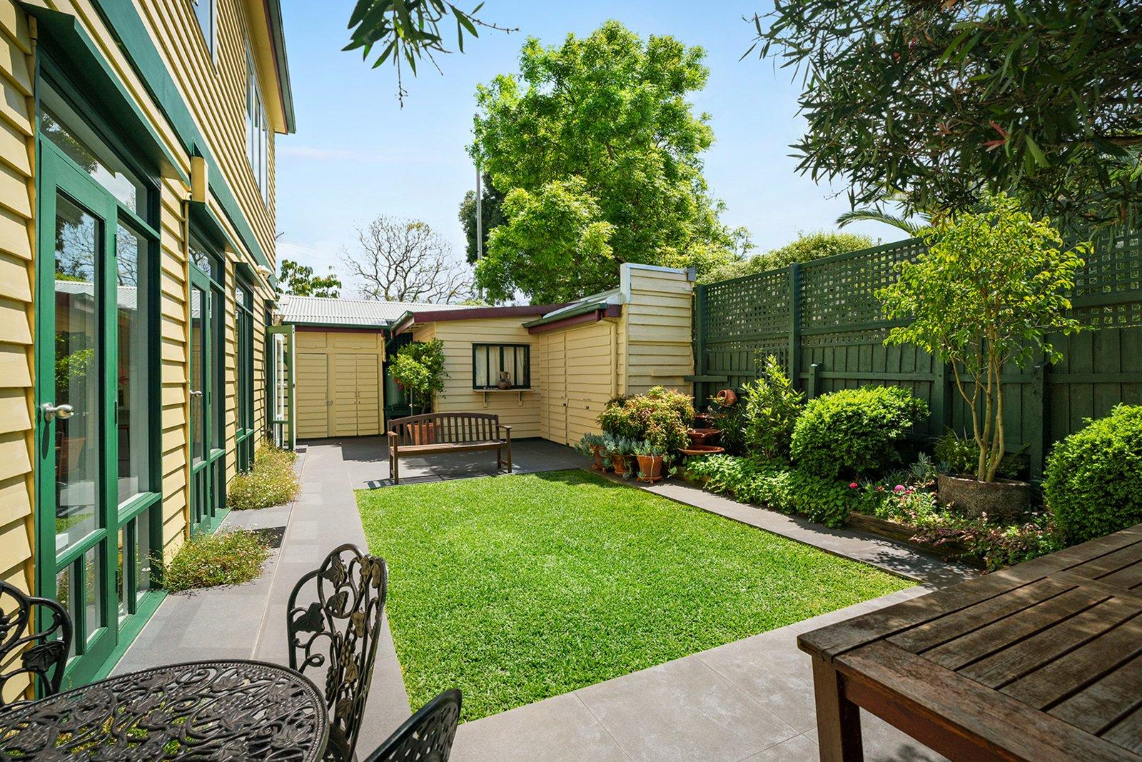 28 Carrington Grove, St Kilda East, 3183