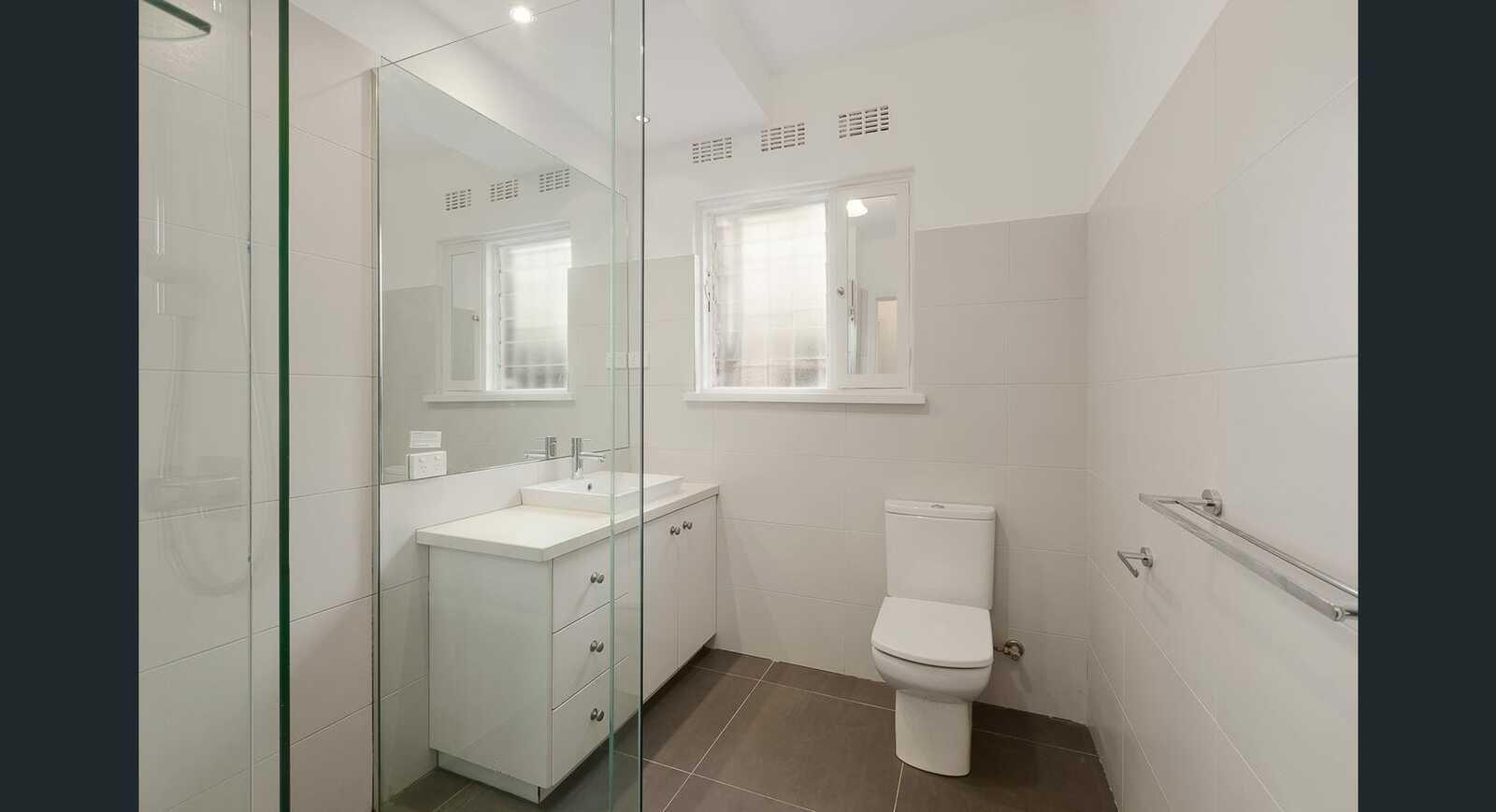 2/8 Cromwell Road, South Yarra, 3141