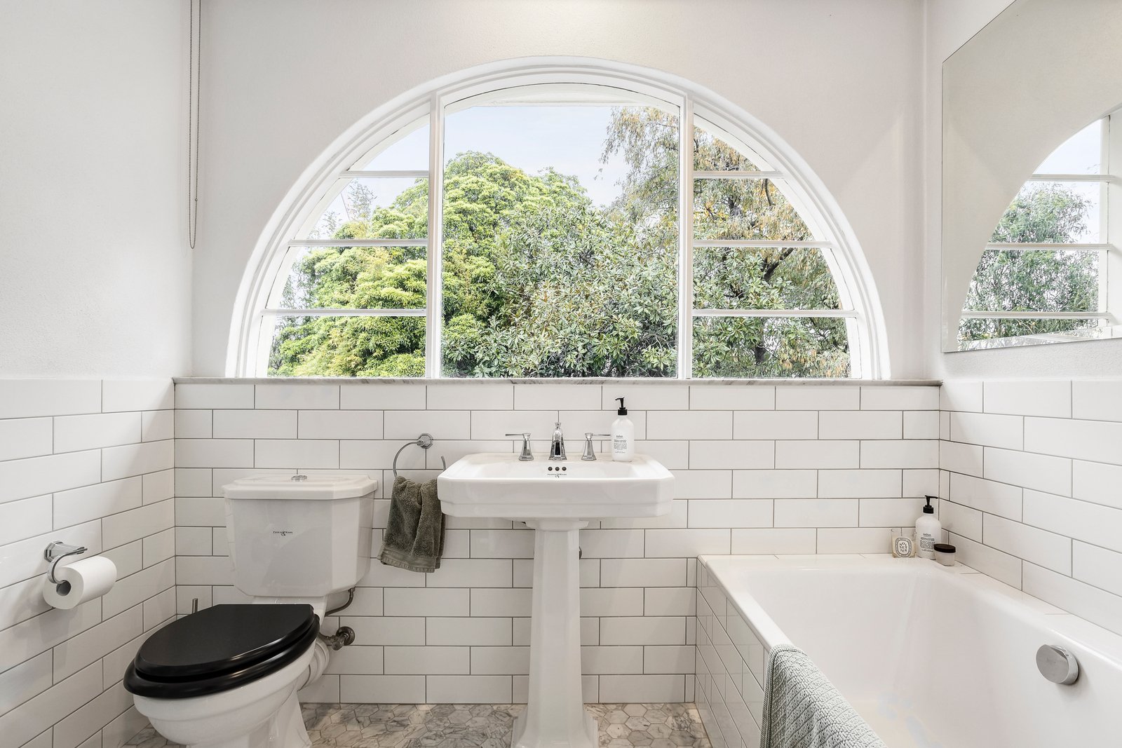 28 Lisson Grove, Hawthorn, 3122
