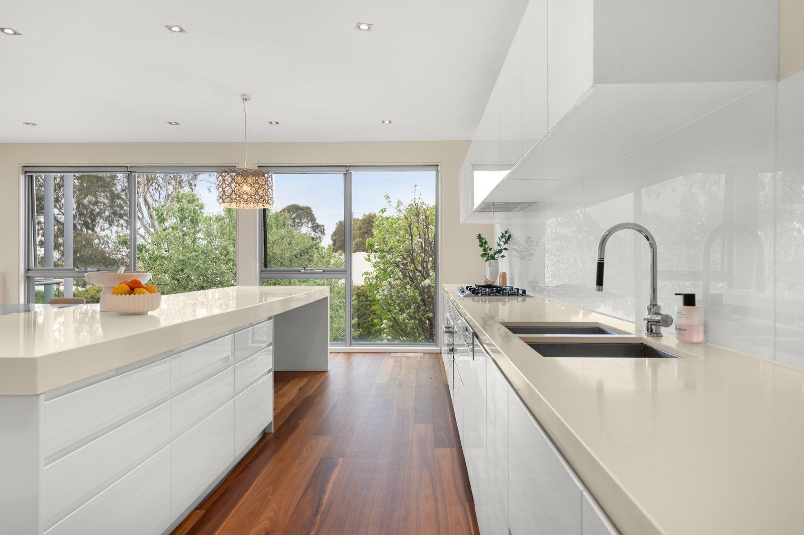 28 Lower Drive, Kew, 3101