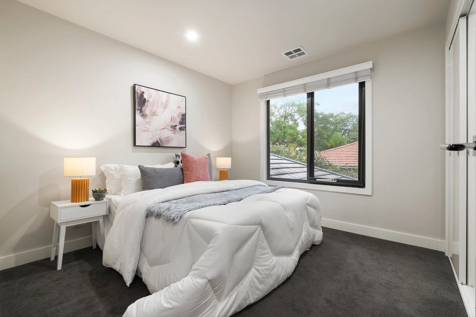 2/9 Walerna Road, Glen Iris, 3146