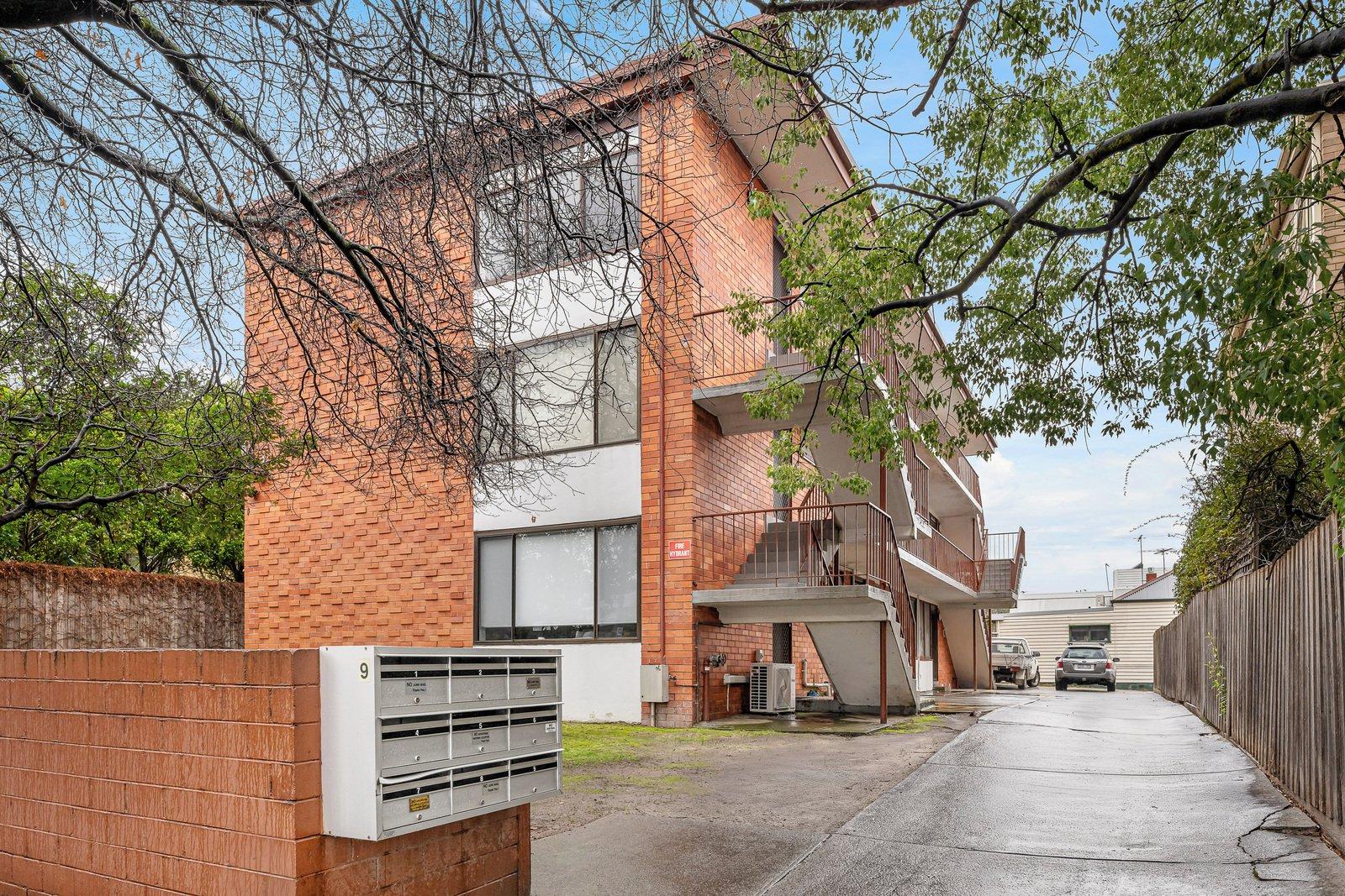2/9 Henry Street, Hawthorn, 3122