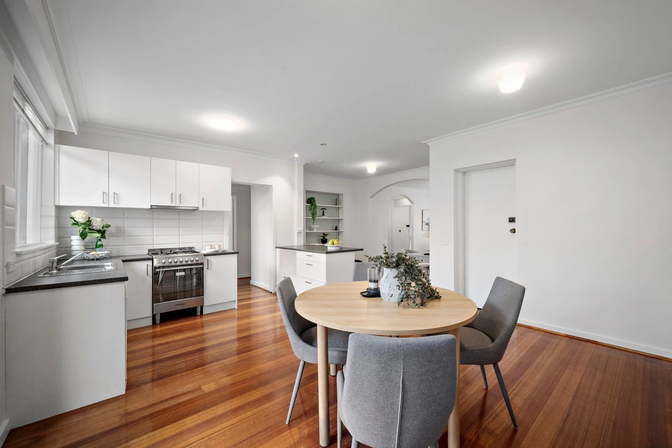 2/90 Bay Road, Sandringham, 3191