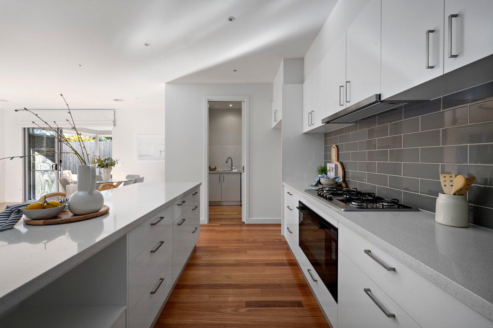 2/90 Beleura Hill Road, Mornington, 3931
