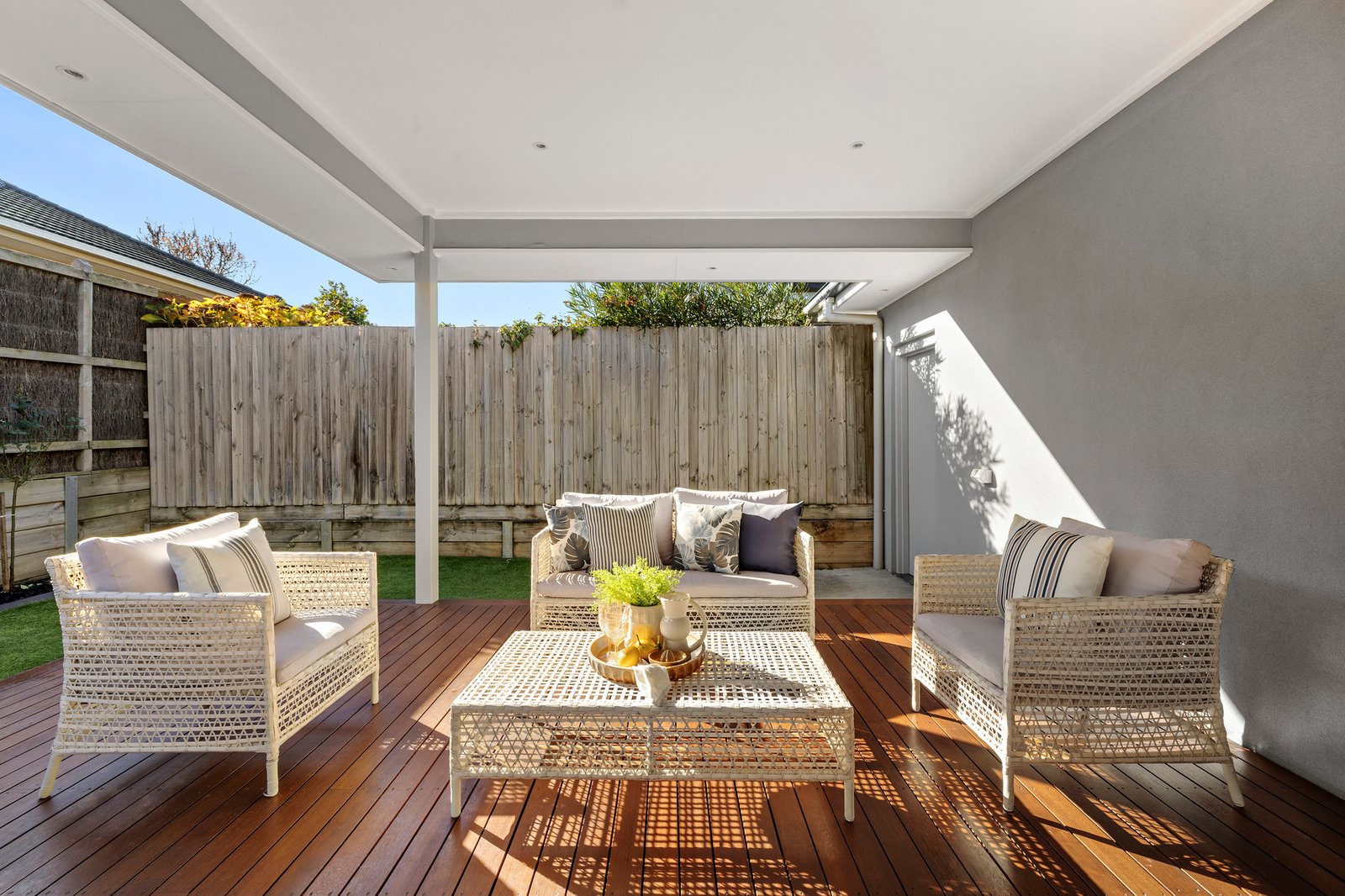 2/90 Beleura Hill Road, Mornington, 3931