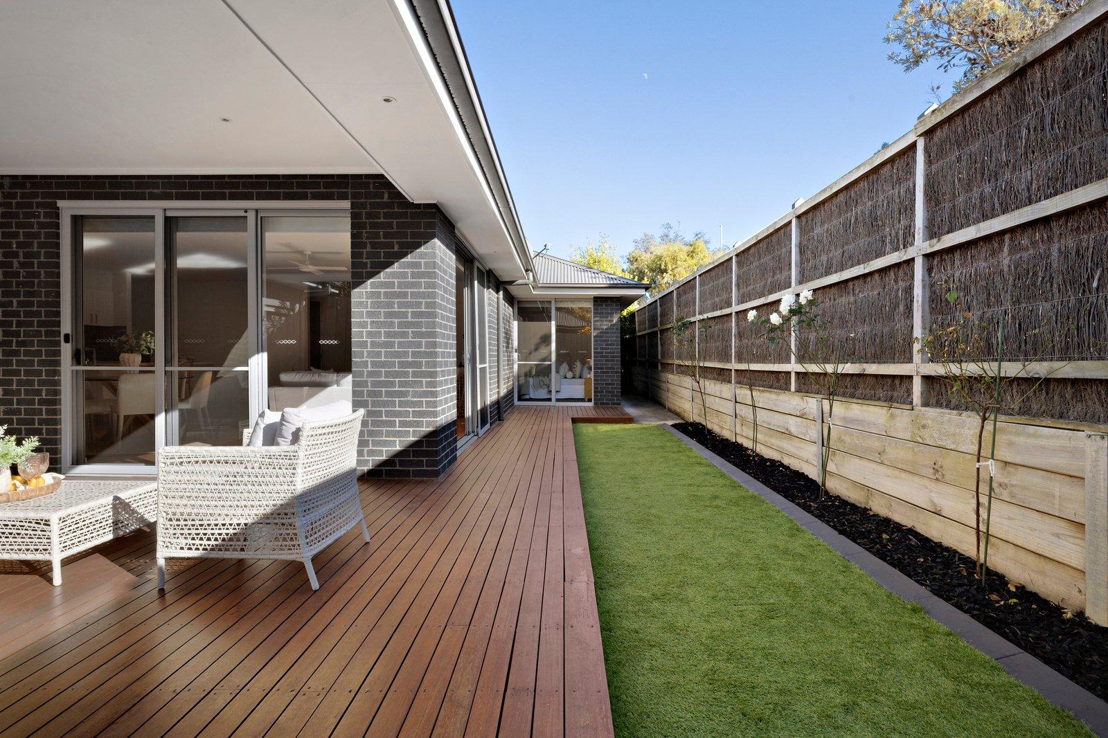 2/90 Beleura Hill Road, Mornington, 3931