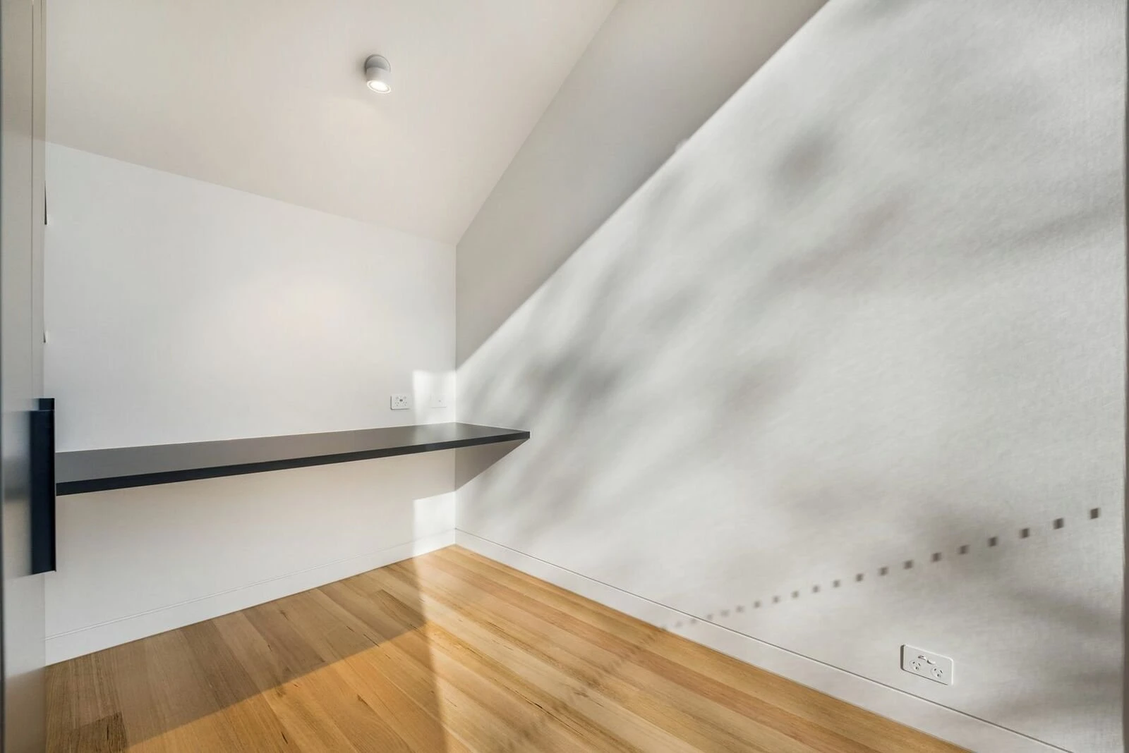 2/92 Brougham Street, Kew, 3101