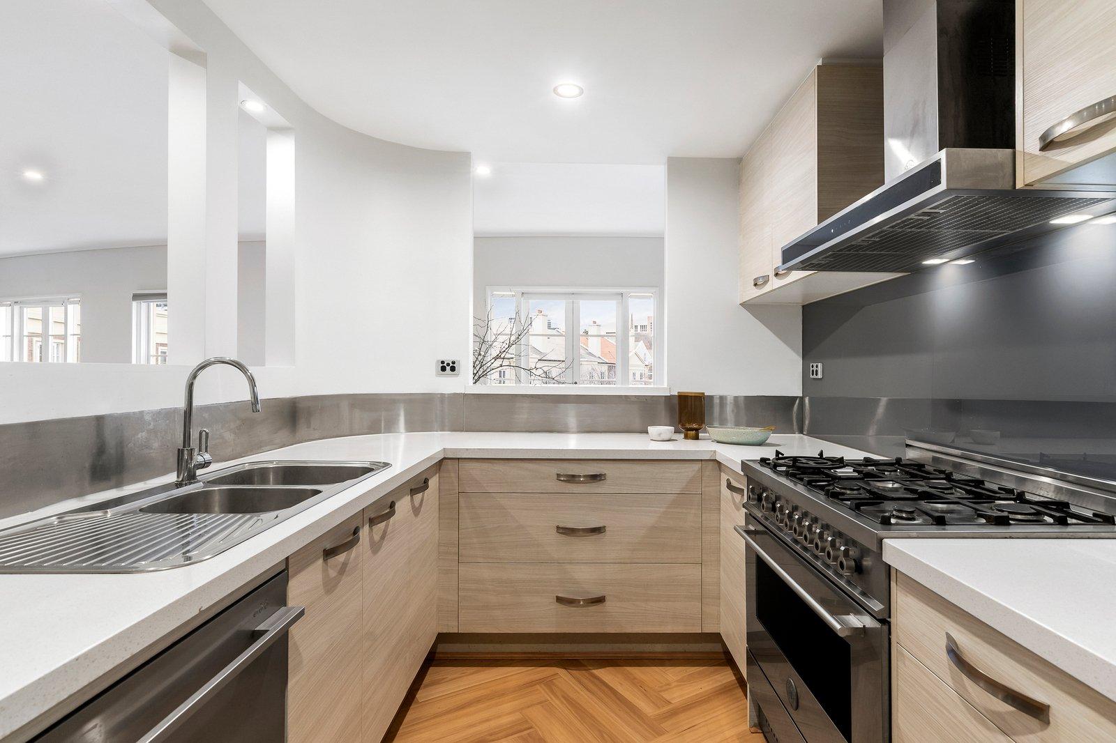 29/2 Wellington Crescent, East Melbourne, 3002