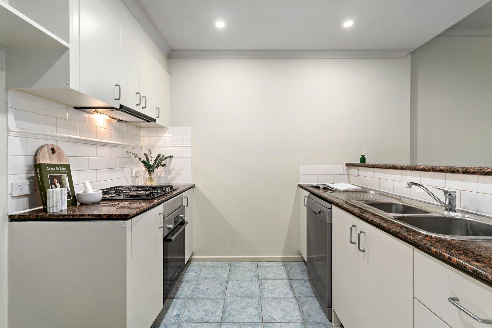 2/98 Wells Street, Southbank, 3006