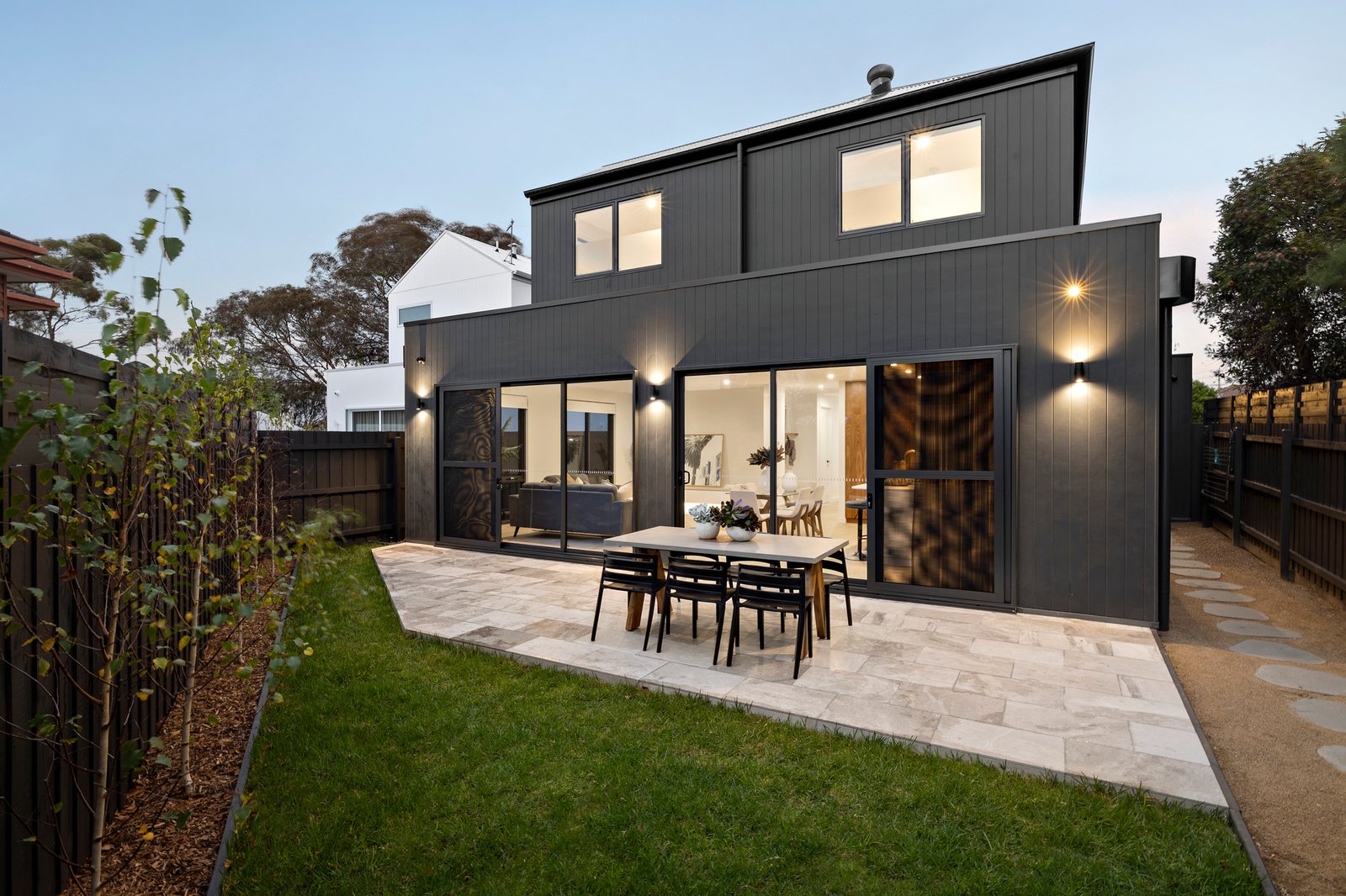 2A Fulton Avenue, Mornington, 3931