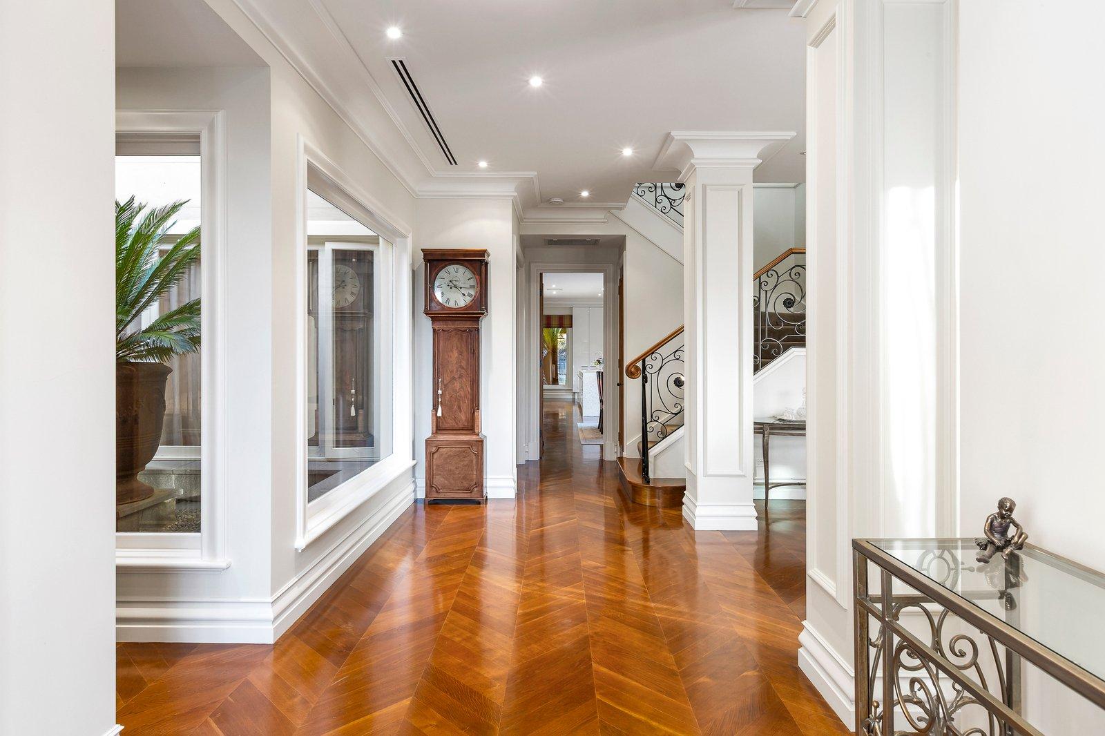 2a Georgian Court, Balwyn, 3103