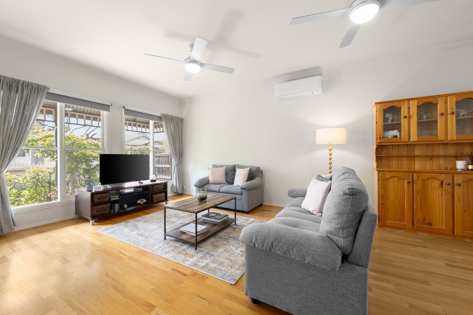 2C Russell Street, Surrey Hills, 3127