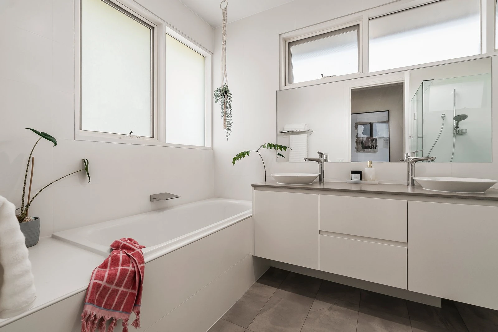 30 Cairnes Crescent, Malvern East, 3145