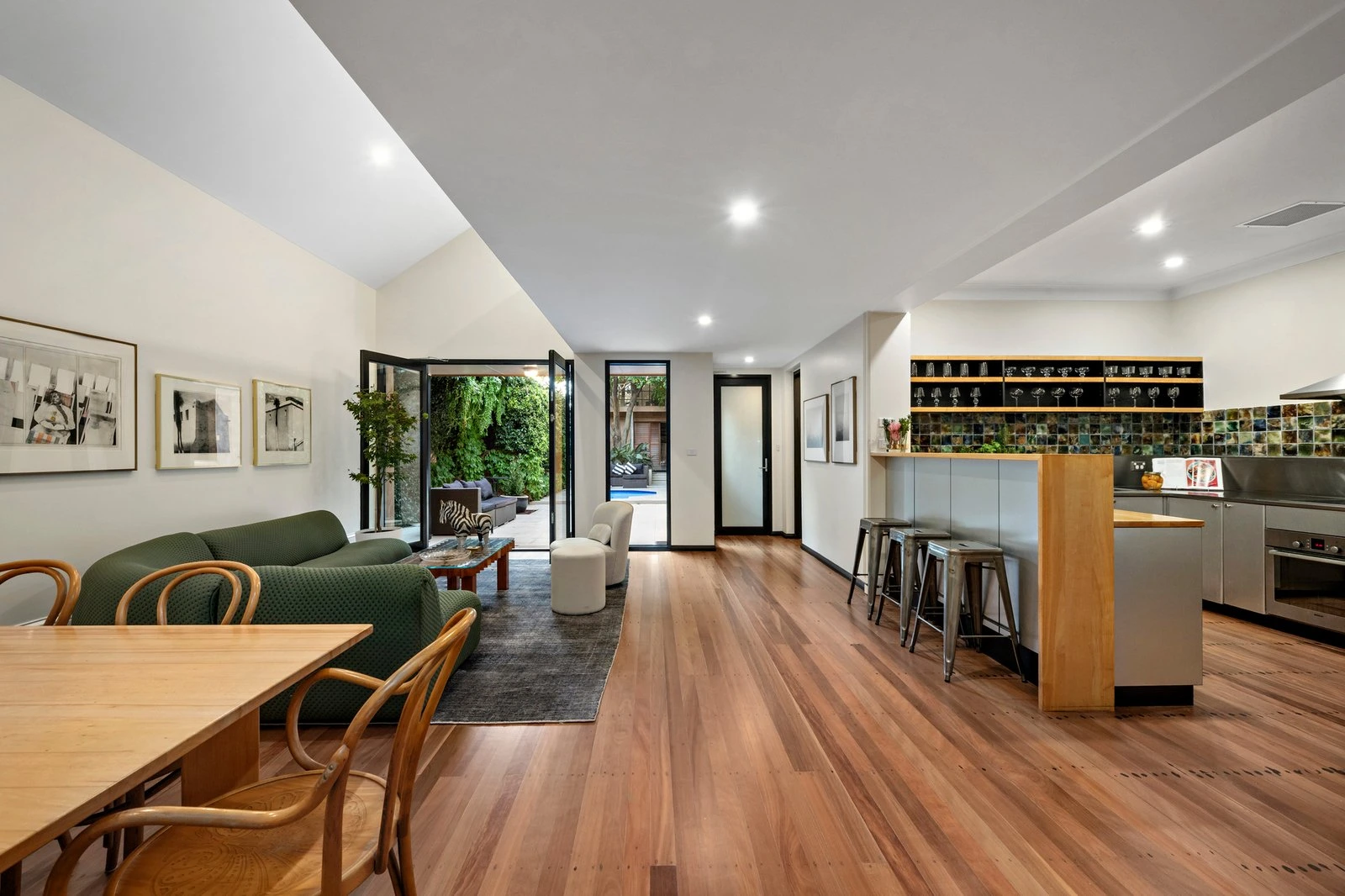 30 Robe Street, St Kilda, 3182