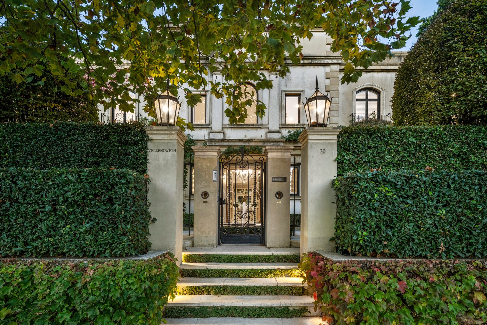 30 St Georges Road, Toorak, 3142