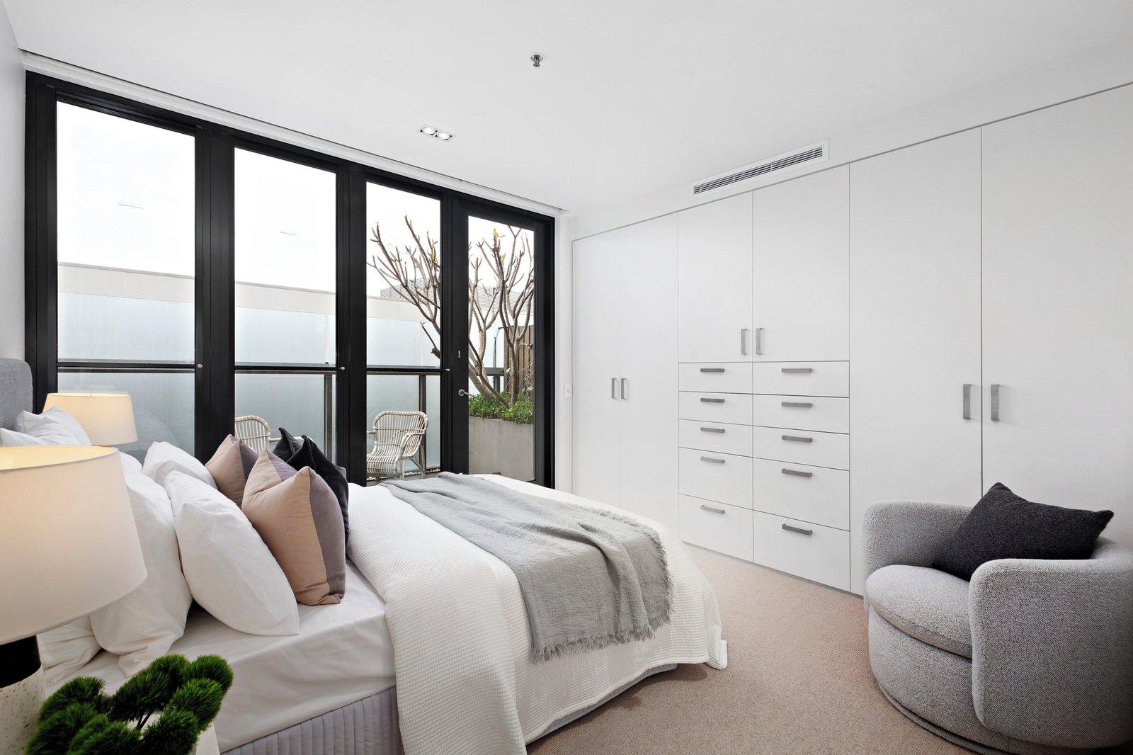 301/2 Cromwell Road, South Yarra, 3141