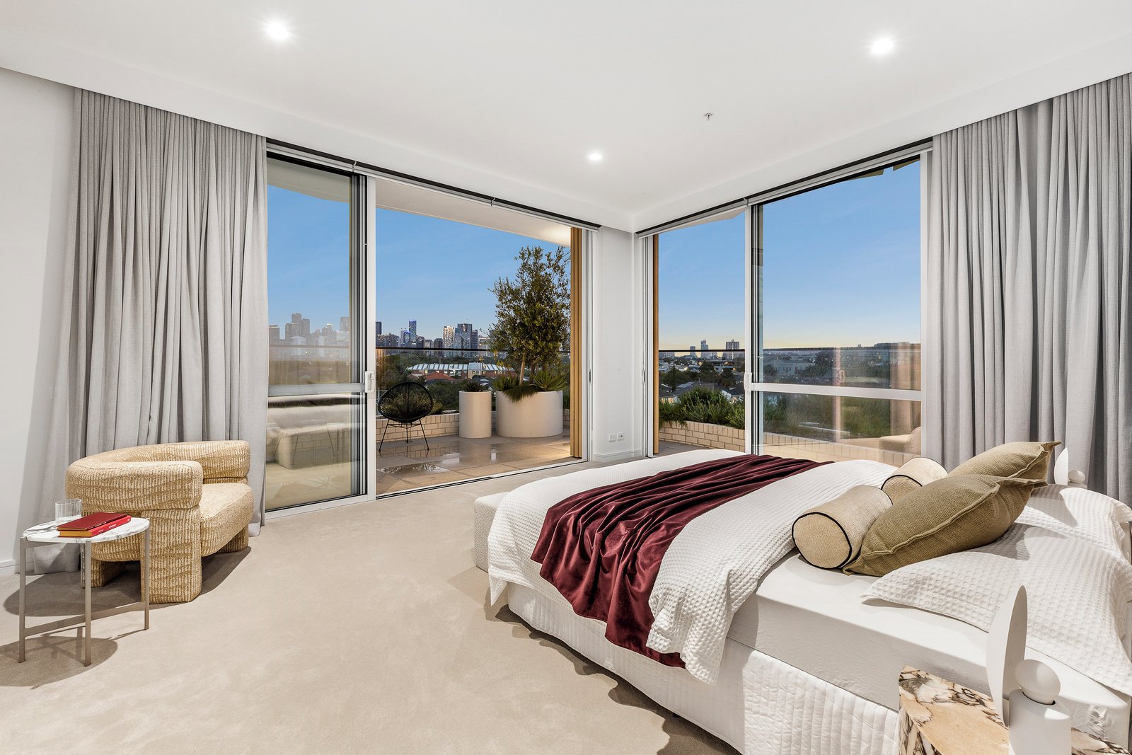 302/103 Beach Street, Port Melbourne, 3207
